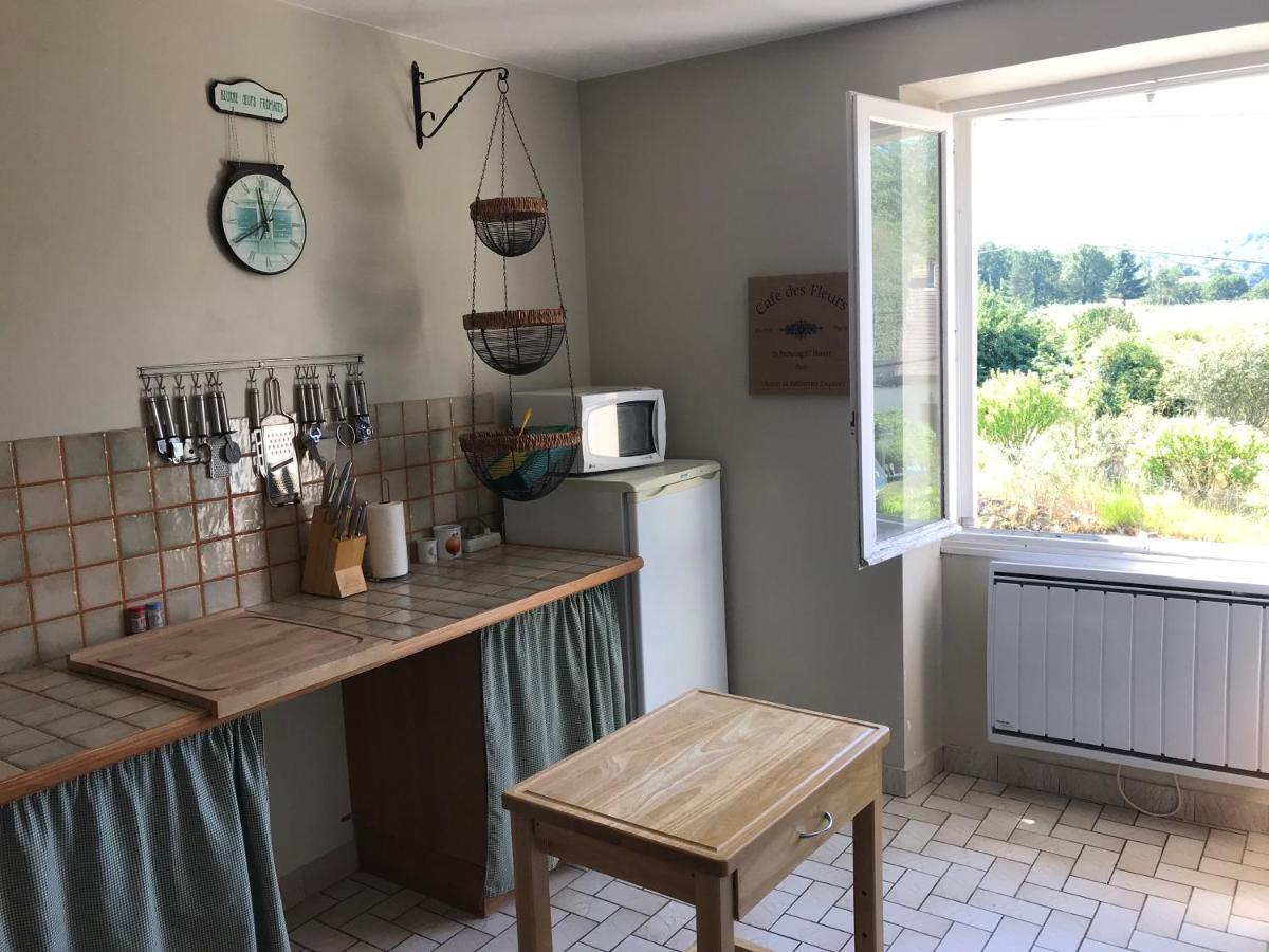 The Linden House Villa Saint-Yrieix-les-Bois Bagian luar foto